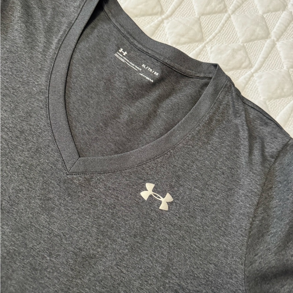 Under Armour tee - Picture 3 of 5
